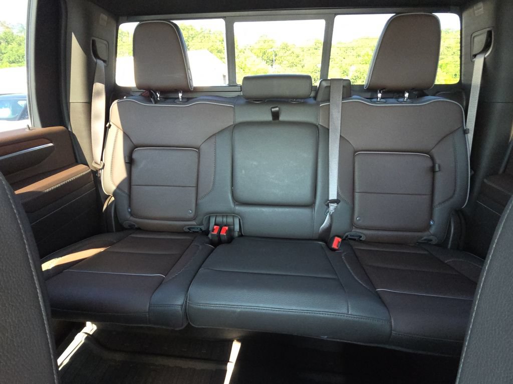 Used 2025 GMC Sierra 2500 Denali AWD/4WD image 27
