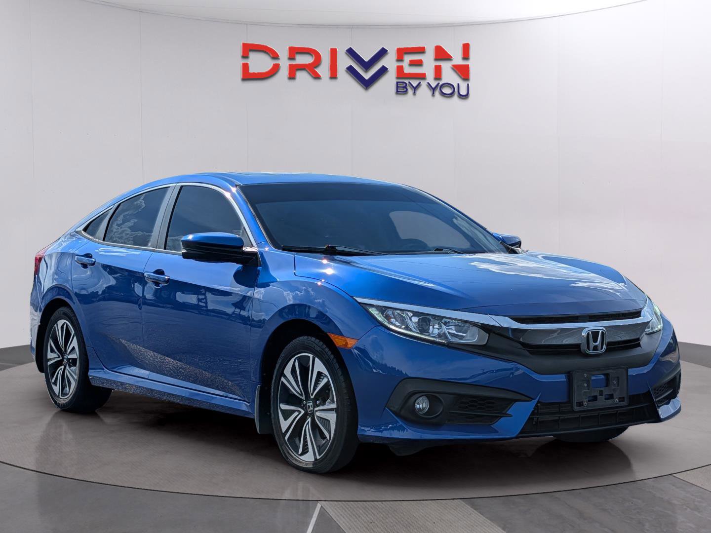 Used 2017 Honda Civic EX-T image 7