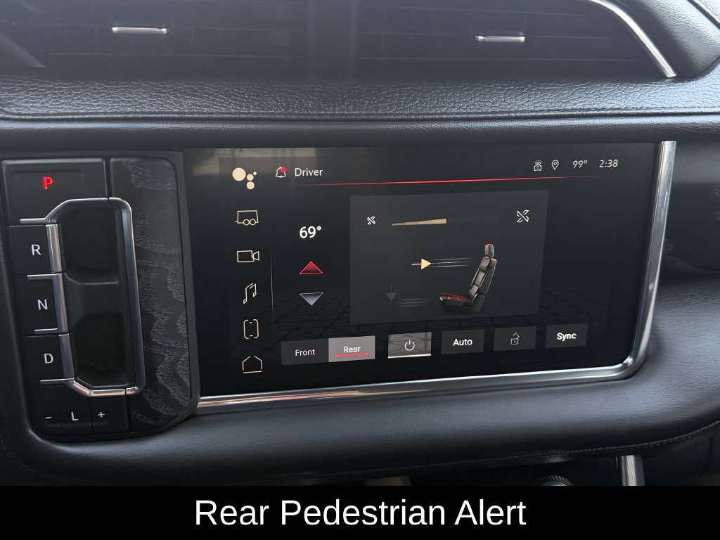 Used 2023 GMC Yukon Denali RWD image 23