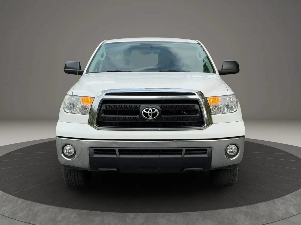 Used 2011 Toyota Tundra 2WD CrewMax w/ Tow Pkg image 2