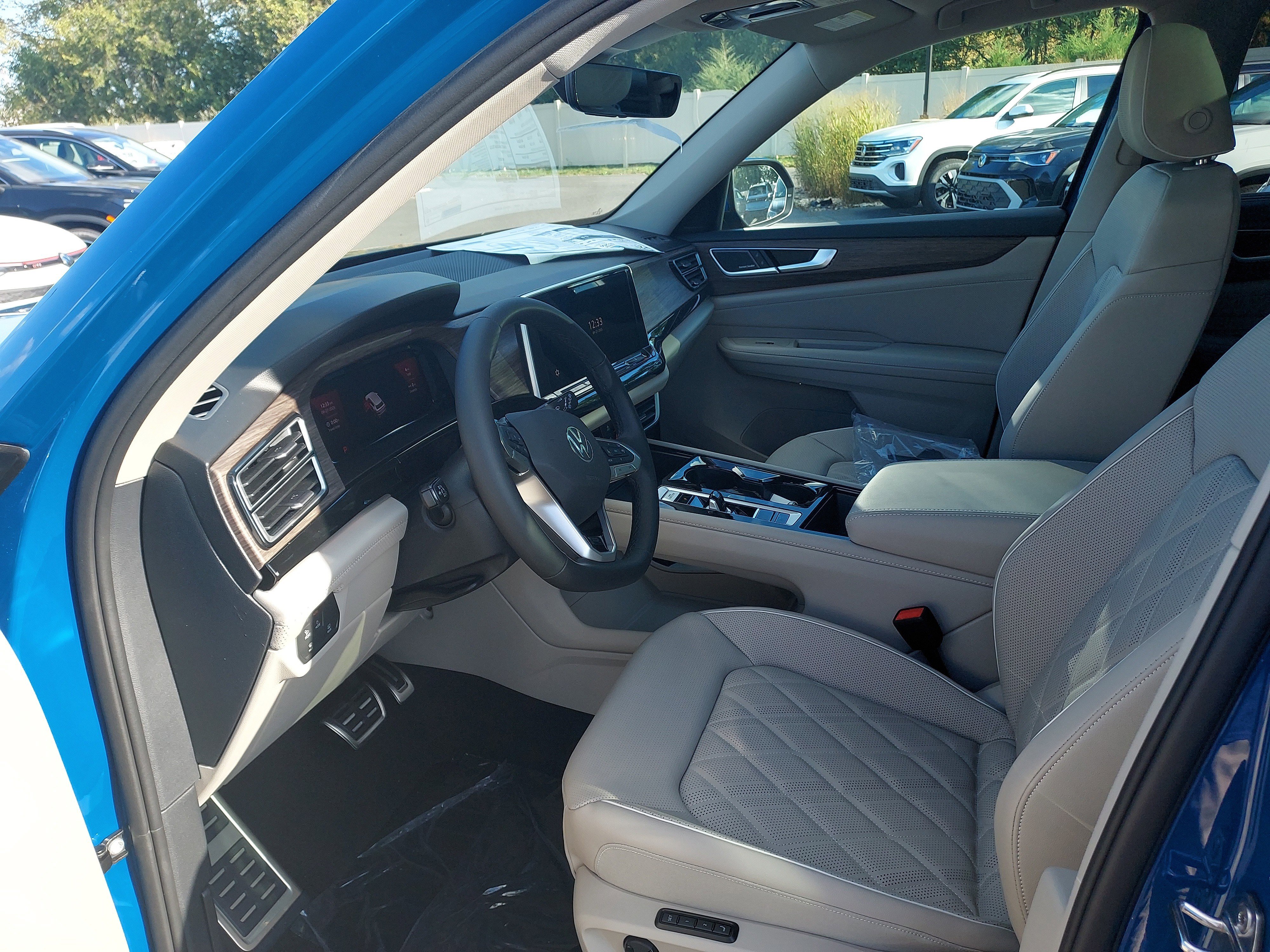 New 2026 Volkswagen Atlas SEL Premium R-Line image 14