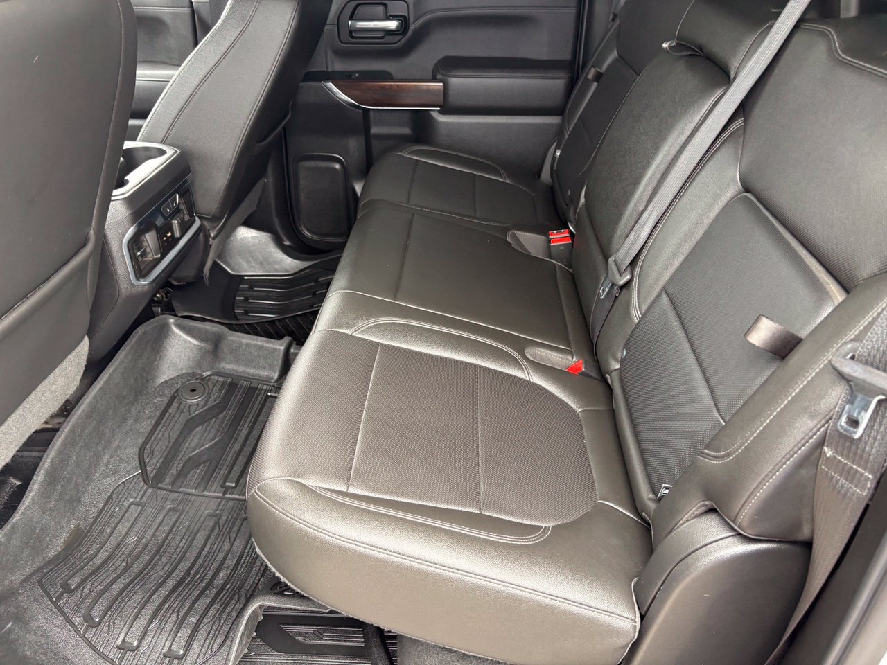 Used 2019 GMC Sierra 1500 SLT w/ SLT Premium Package AWD/4WD image 18