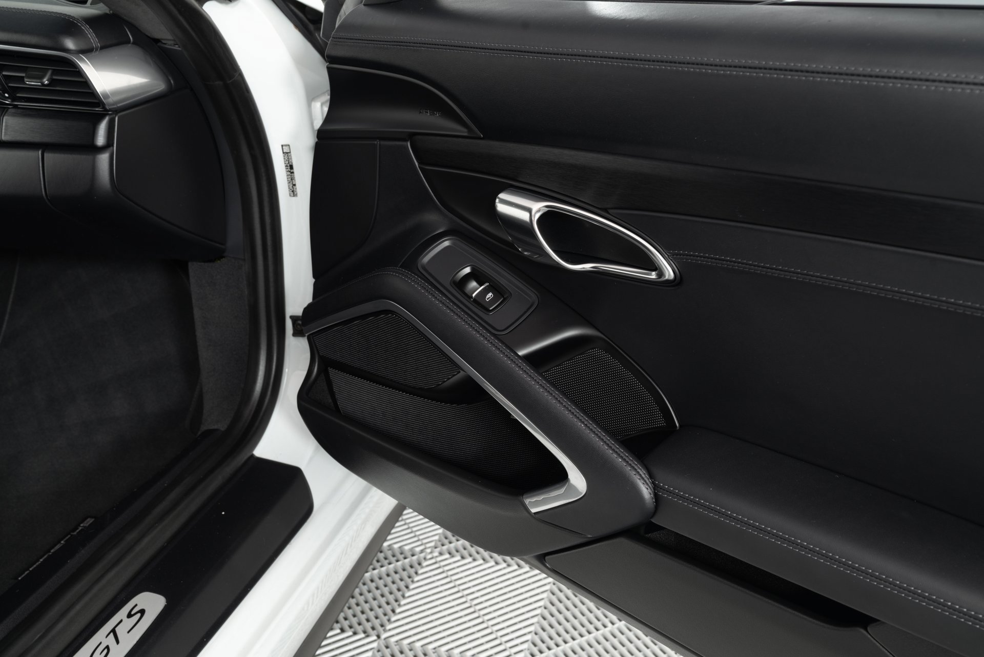 Used 2015 Porsche 911 Carrera GTS w/ Bose Audio Package image 15