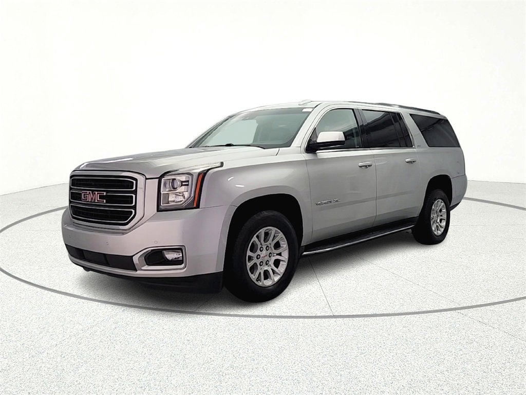 Used 2017 GMC Yukon XL SLT image 3