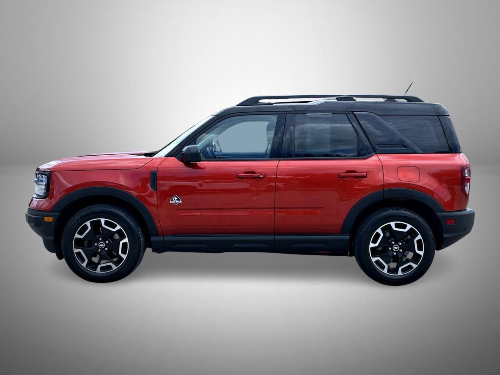 Used 2022 Ford Bronco Sport Outer Banks w/ Tech Package AWD/4WD image 8