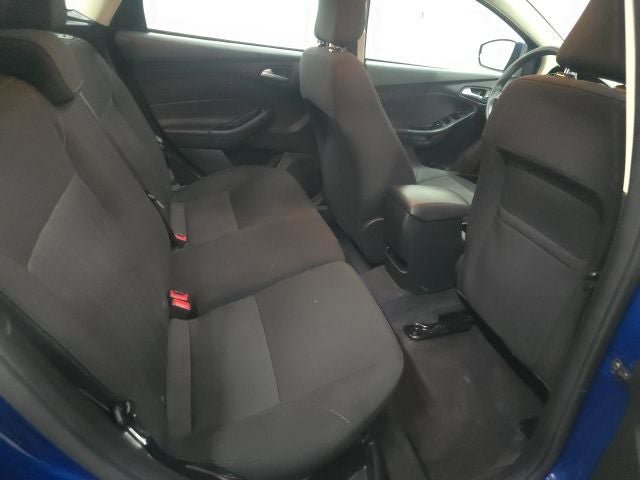 Used 2018 Ford Focus SE FWD image 6