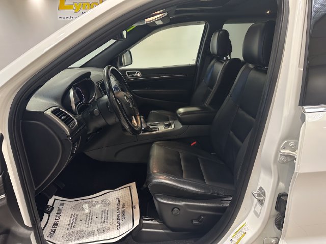 Used 2019 Jeep Grand Cherokee Limited w/ Trailer Tow Group IV AWD/4WD image 7