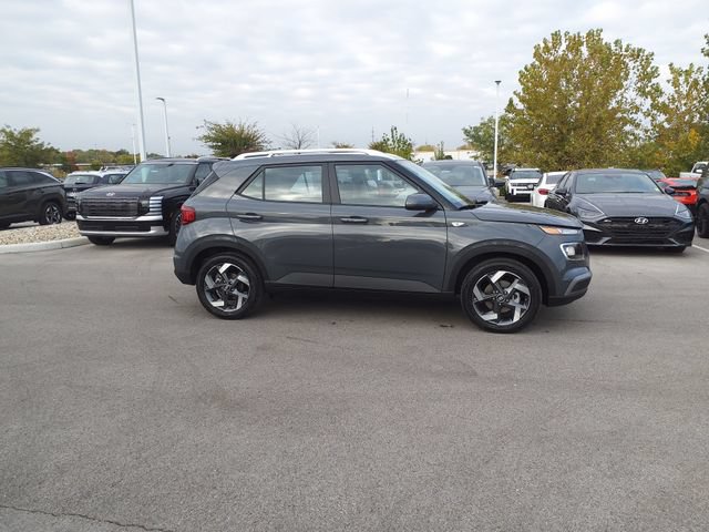 Certified 2026 Hyundai Venue SEL FWD image 6