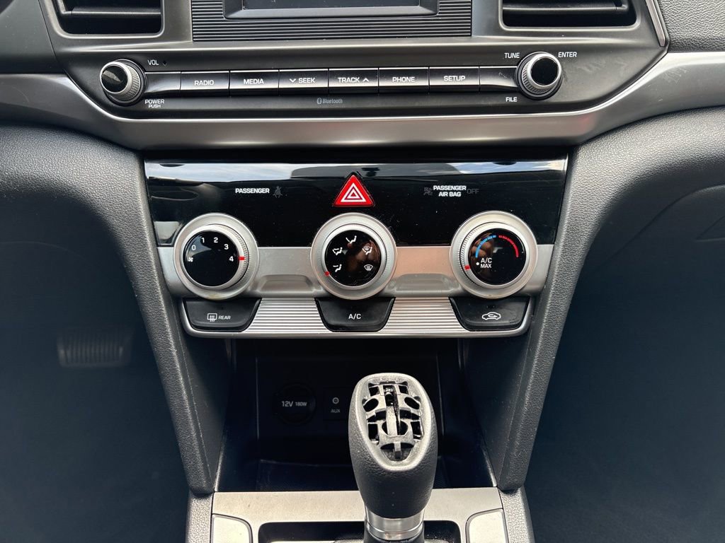 Used 2019 Hyundai Elantra SE w/ Cargo Package image 25