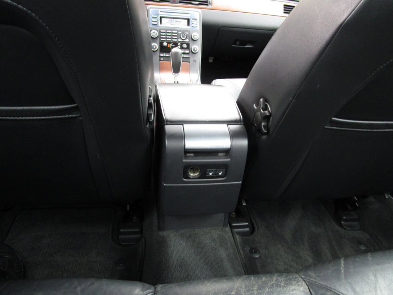 Used 2011 Volvo S80 3.2 w/ Climate Pkg image 15