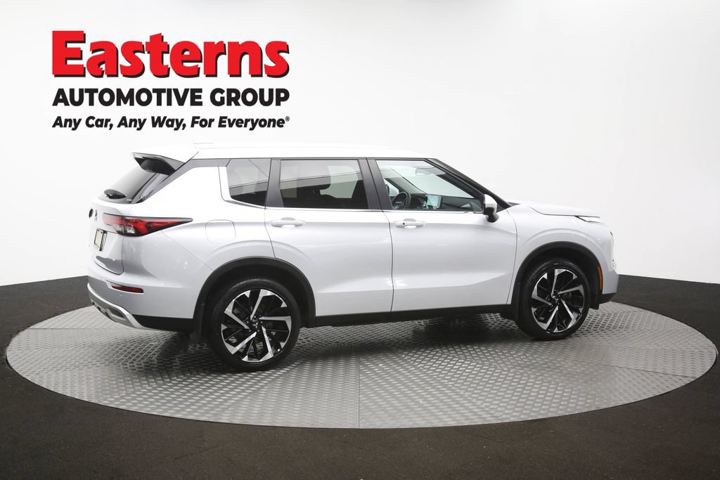 Used 2024 Mitsubishi Outlander SE AWD/4WD image 42