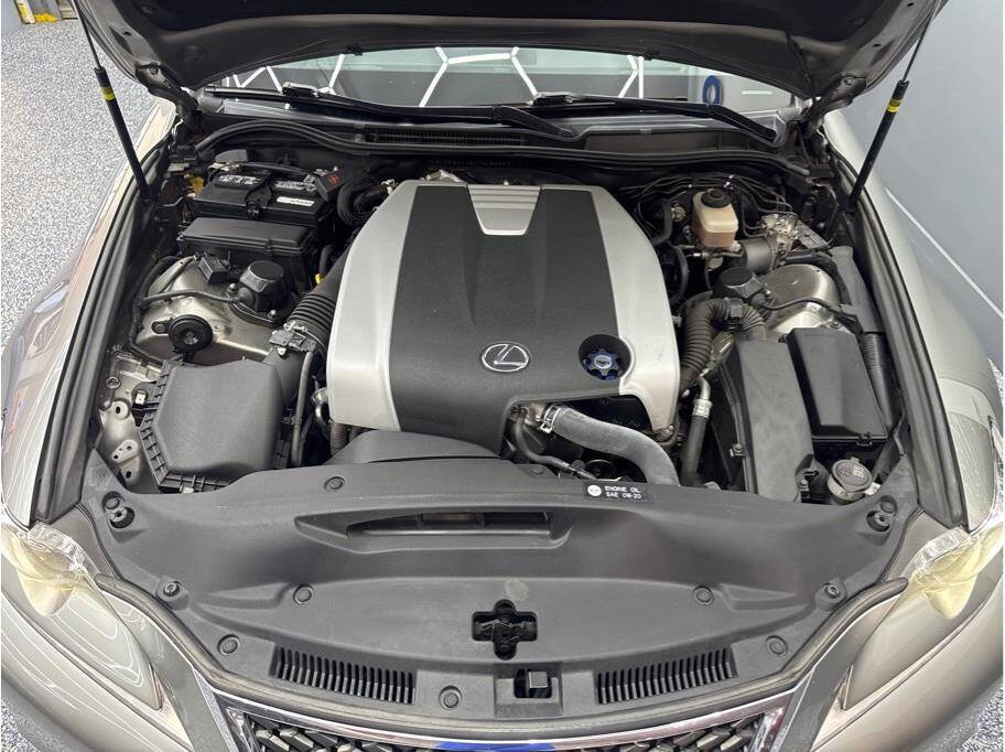 Used 2015 Lexus IS 350 w/ F-Sport Package RWD image 21