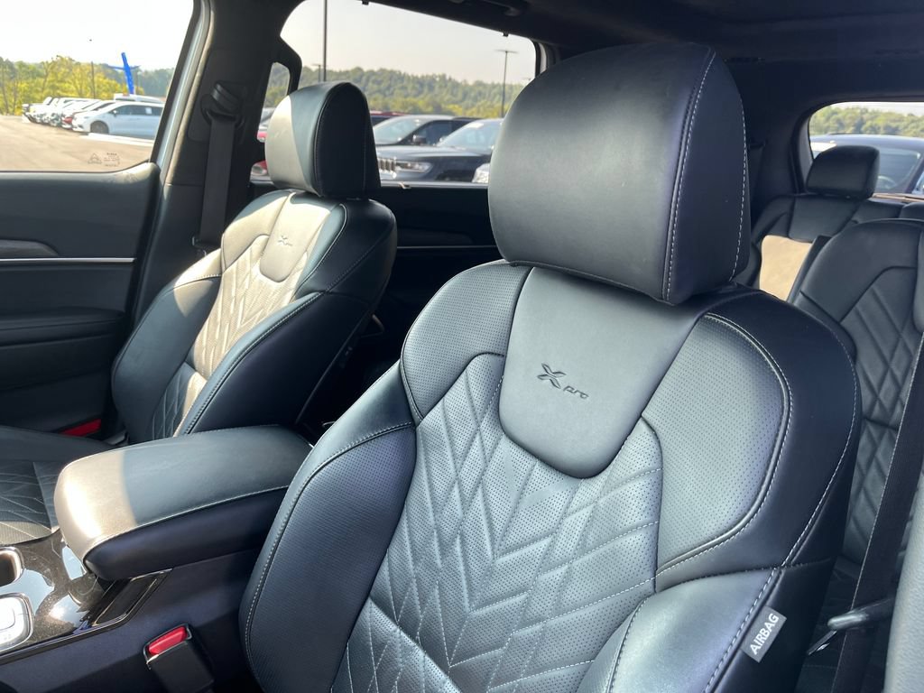 Used 2024 Kia Telluride SX Prestige X-Pro AWD/4WD image 12
