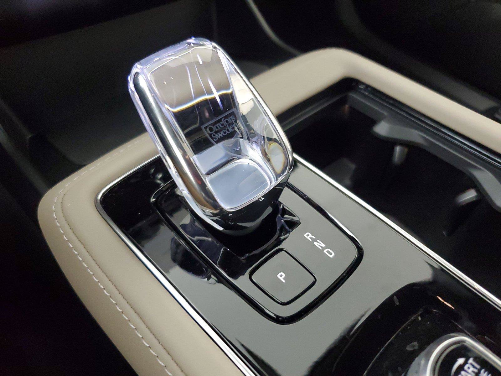 New 2027 Volvo XC90 B6 Ultra AWD/4WD image 32