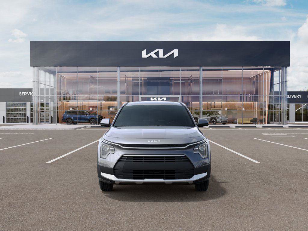 New 2025 Kia Niro LX image 2