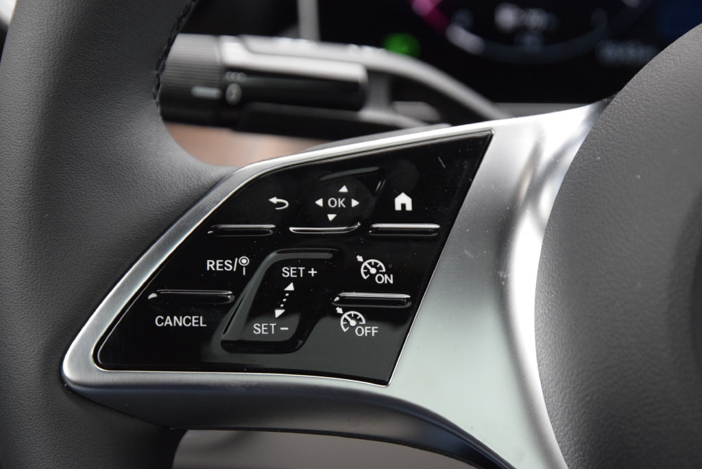 New 2026 Mercedes-Benz CLE 300 4MATIC Coupe image 23