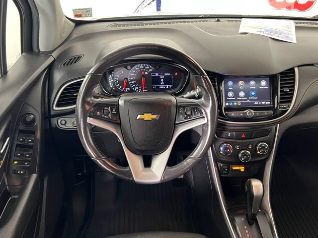 Used 2018 Chevrolet Trax LT w/ LT Convenience Package FWD image 14