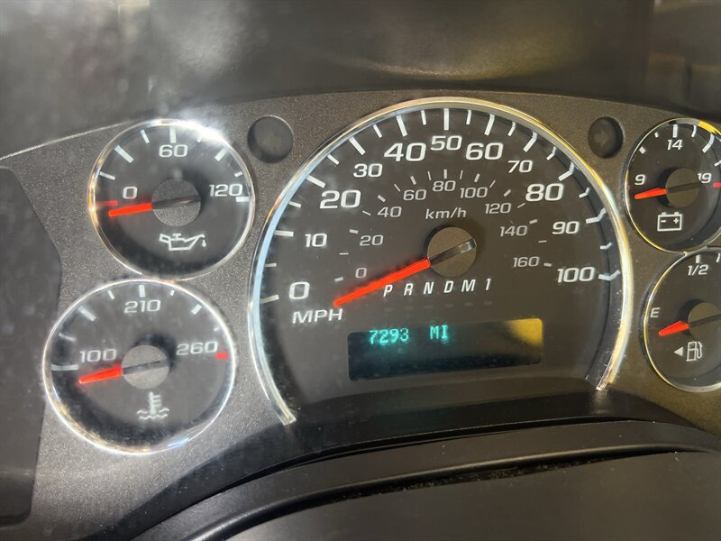 Used 2021 GMC Savana 3500 Extended w/ Power Convenience Package RWD image 6