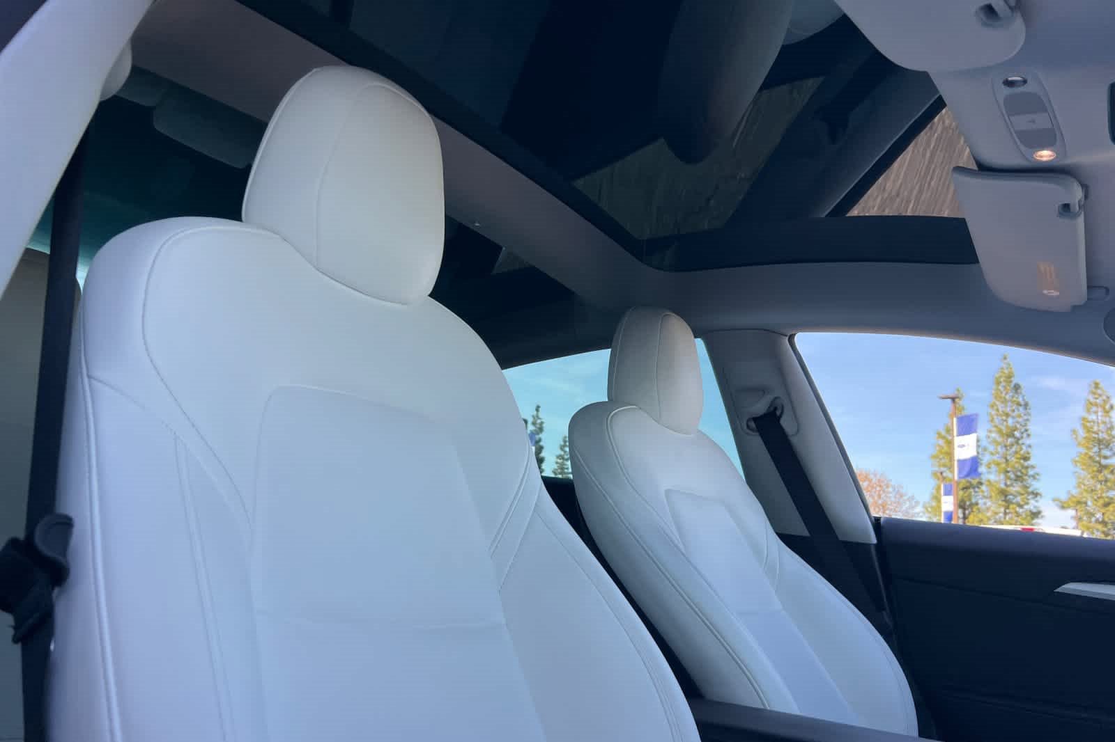 Used 2022 Tesla Model 3 image 16