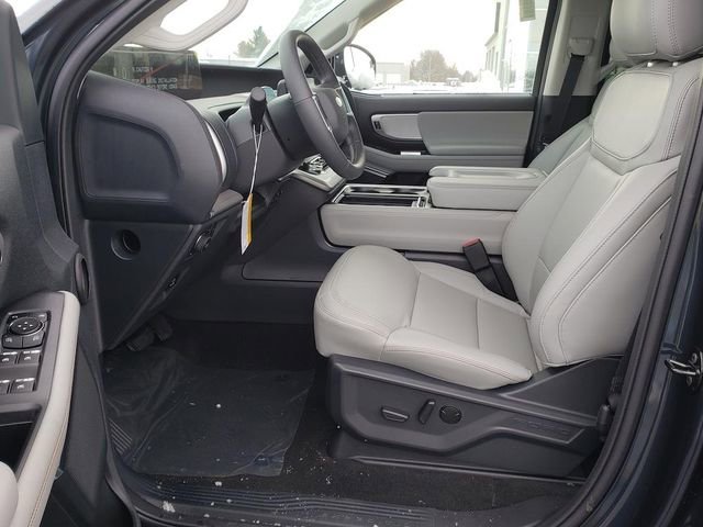 New 2025 Ford Expedition Max Active image 17