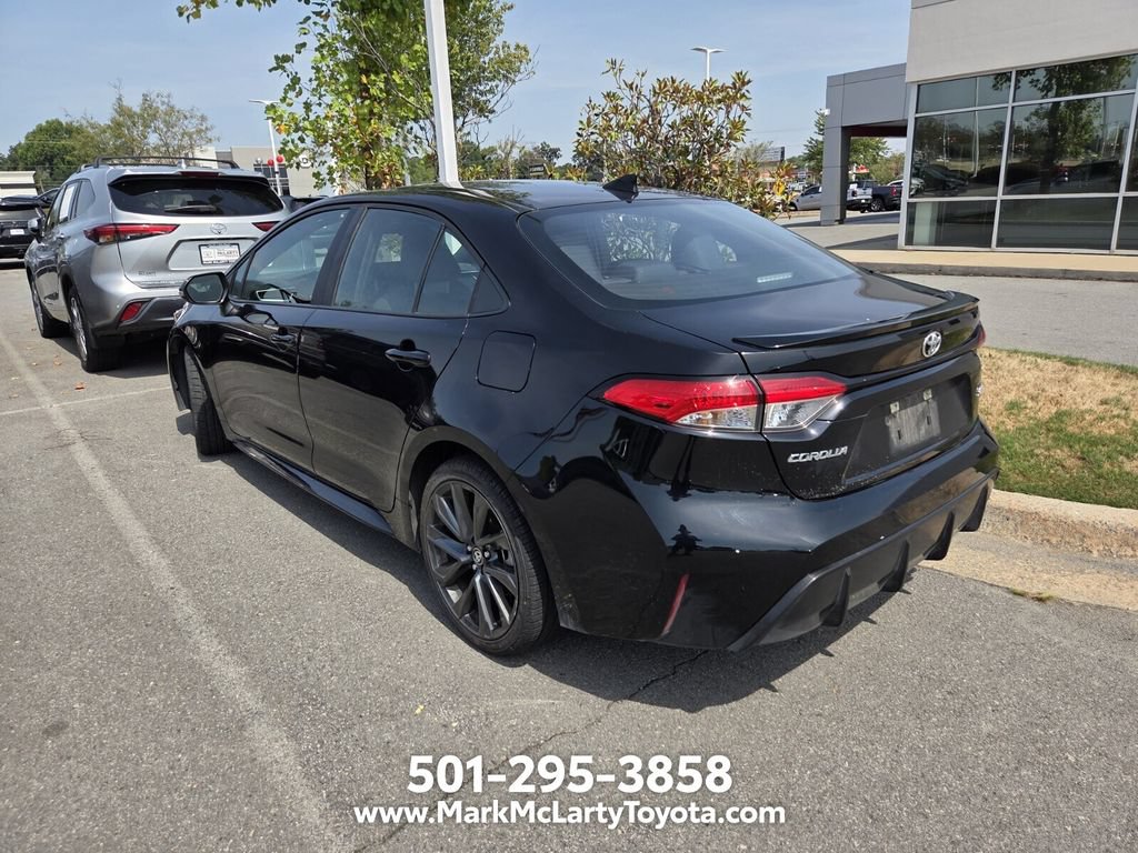Used 2025 Toyota Corolla SE FWD image 4