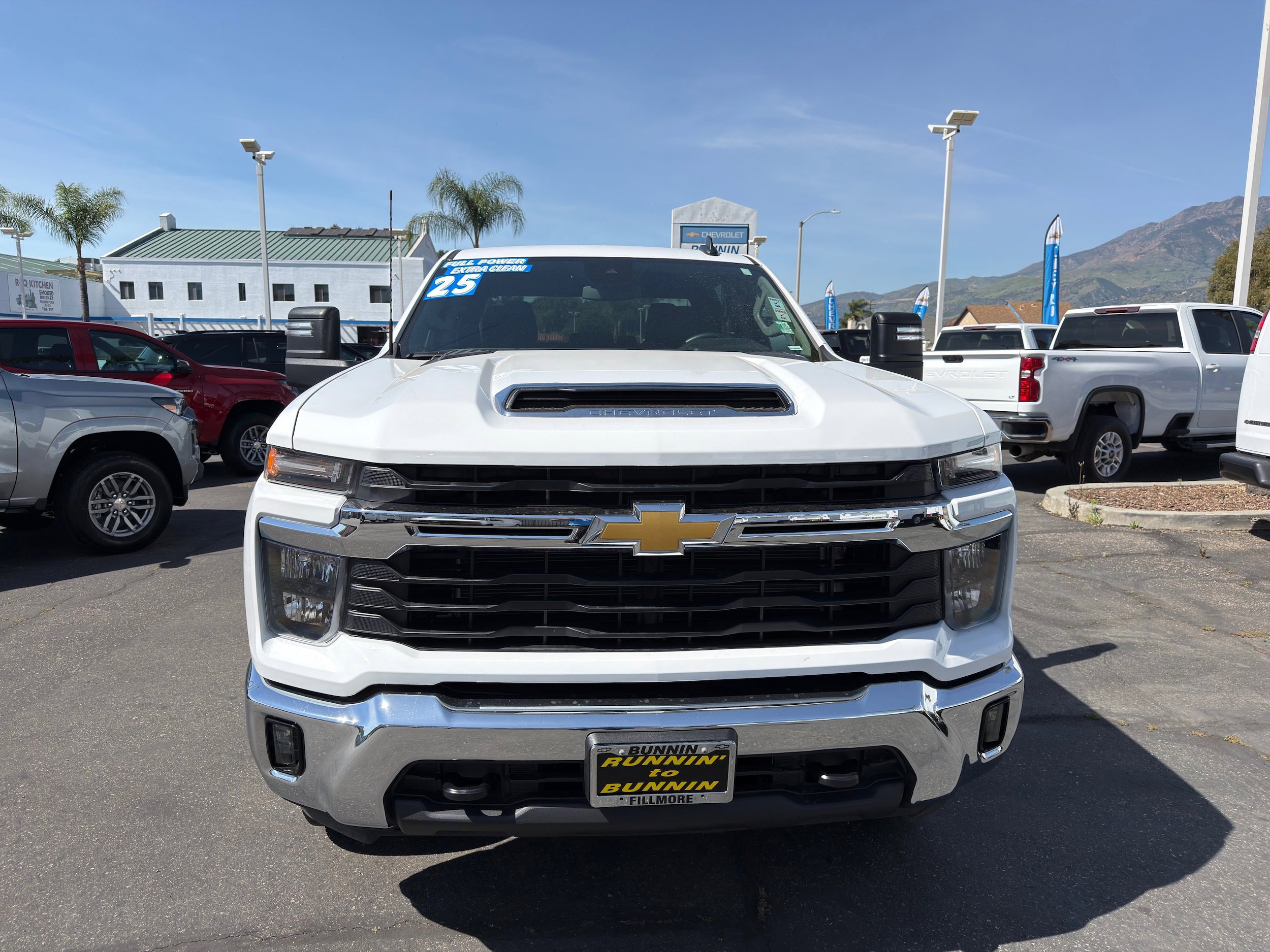 Used 2025 Chevrolet Silverado 2500 LT w/ Convenience Package AWD/4WD image 3