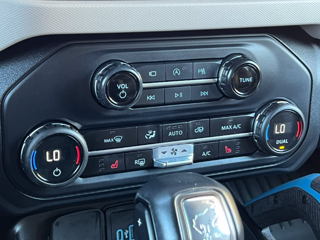 Used 2023 Ford Bronco Wildtrak AWD/4WD image 41