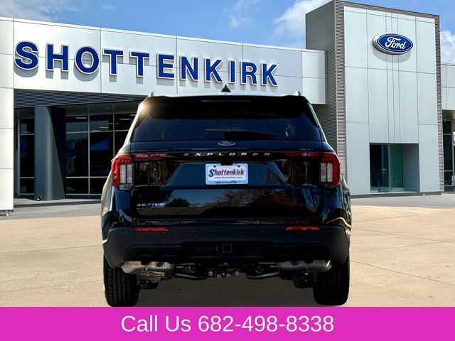 New 2026 Ford Explorer Active RWD image 7