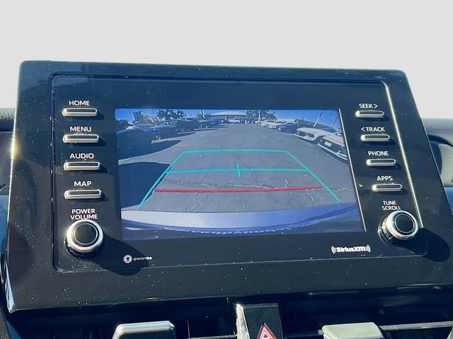 Used 2022 Toyota Camry SE image 13