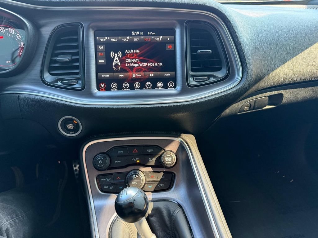 Used 2017 Dodge Challenger R/T Plus RWD image 33