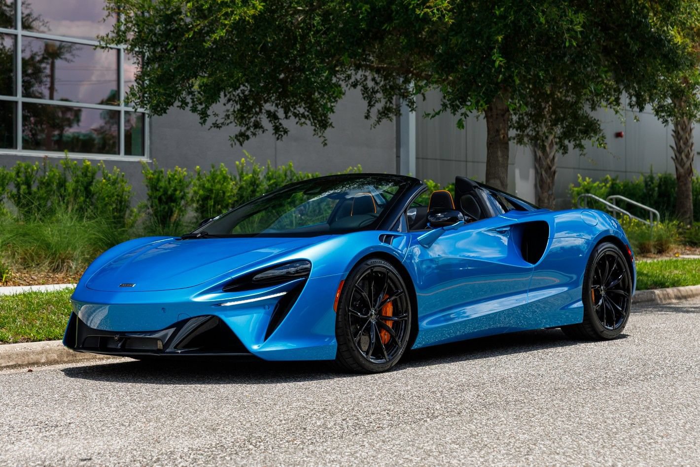 New 2026 McLaren Artura Spider RWD image 48
