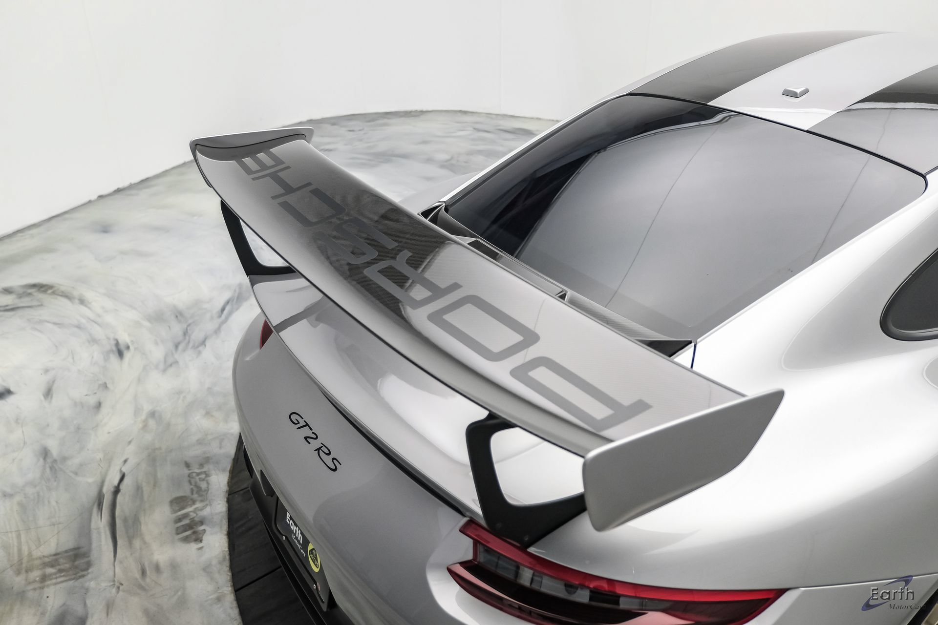 Used 2018 Porsche 911 GT2 RS RWD image 18