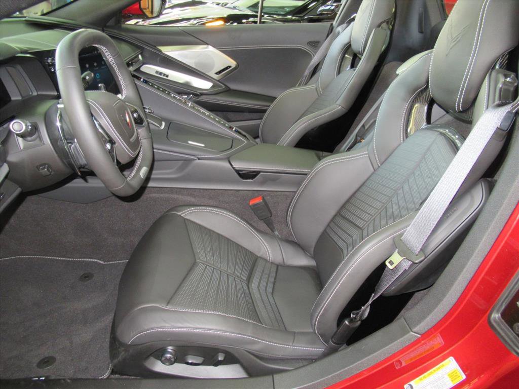 Used 2025 Chevrolet Corvette Z06 image 13
