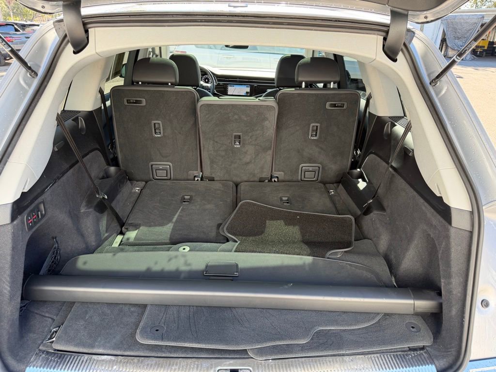 Used 2022 Audi Q7 Premium Plus w/ Premium Plus Package image 42