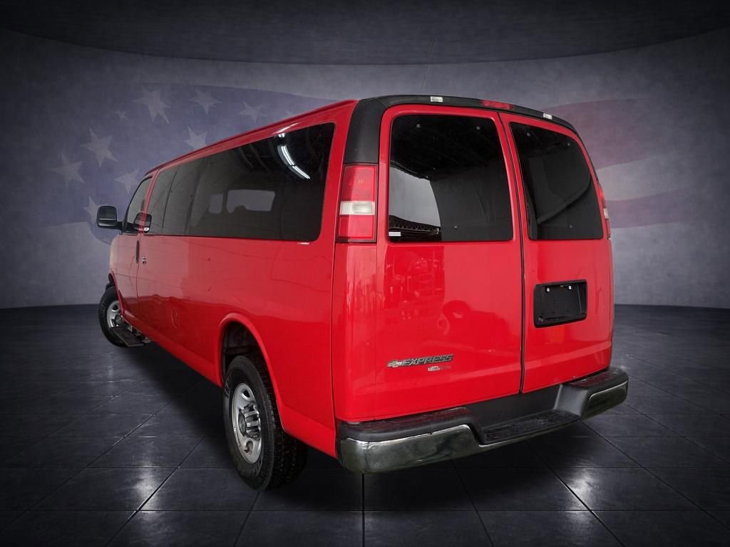 Used 2015 Chevrolet Express 3500 LS w/ Chrome Appearance Package image 3