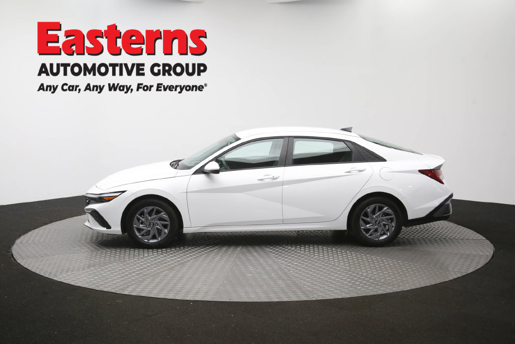 Used 2026 Hyundai Elantra Hybrid FWD image 61