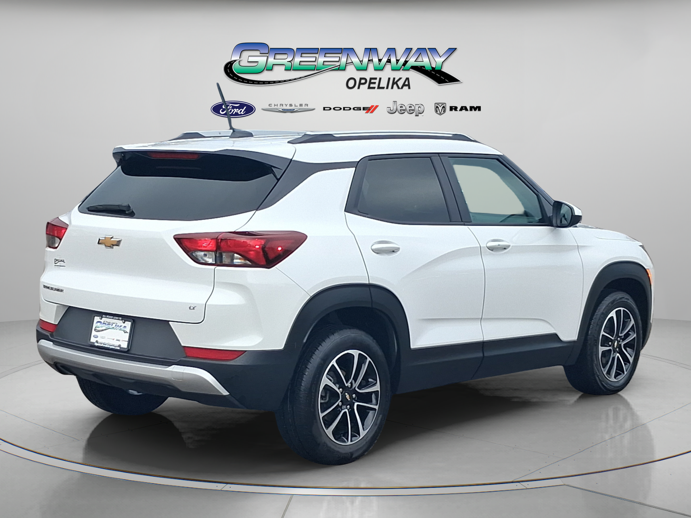 Used 2025 Chevrolet TrailBlazer LT FWD image 7