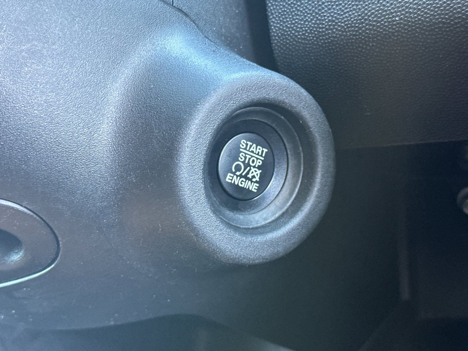 Used 2023 RAM ProMaster 2500 FWD image 21