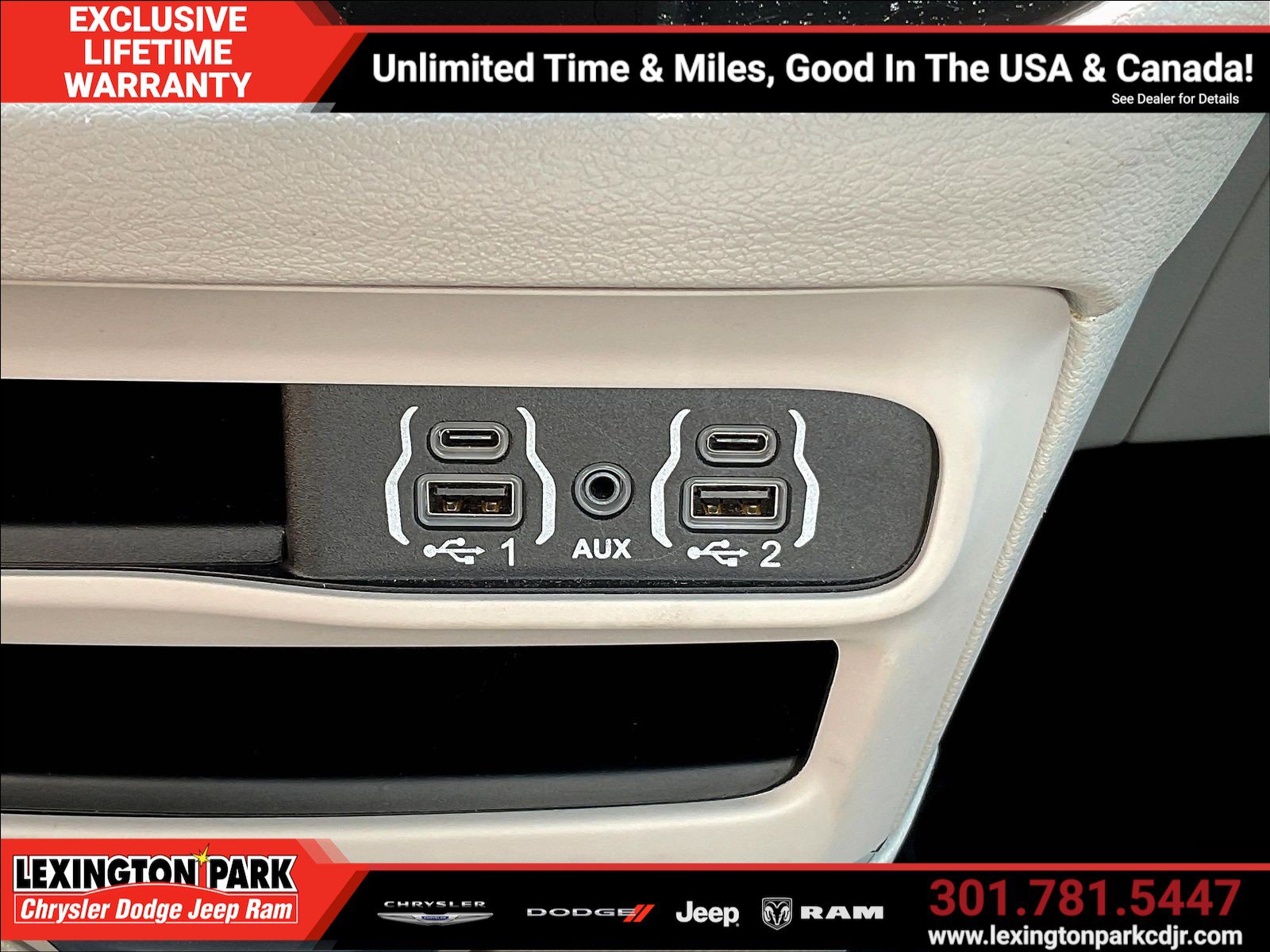 Used 2024 Chrysler Pacifica Touring-L FWD image 15