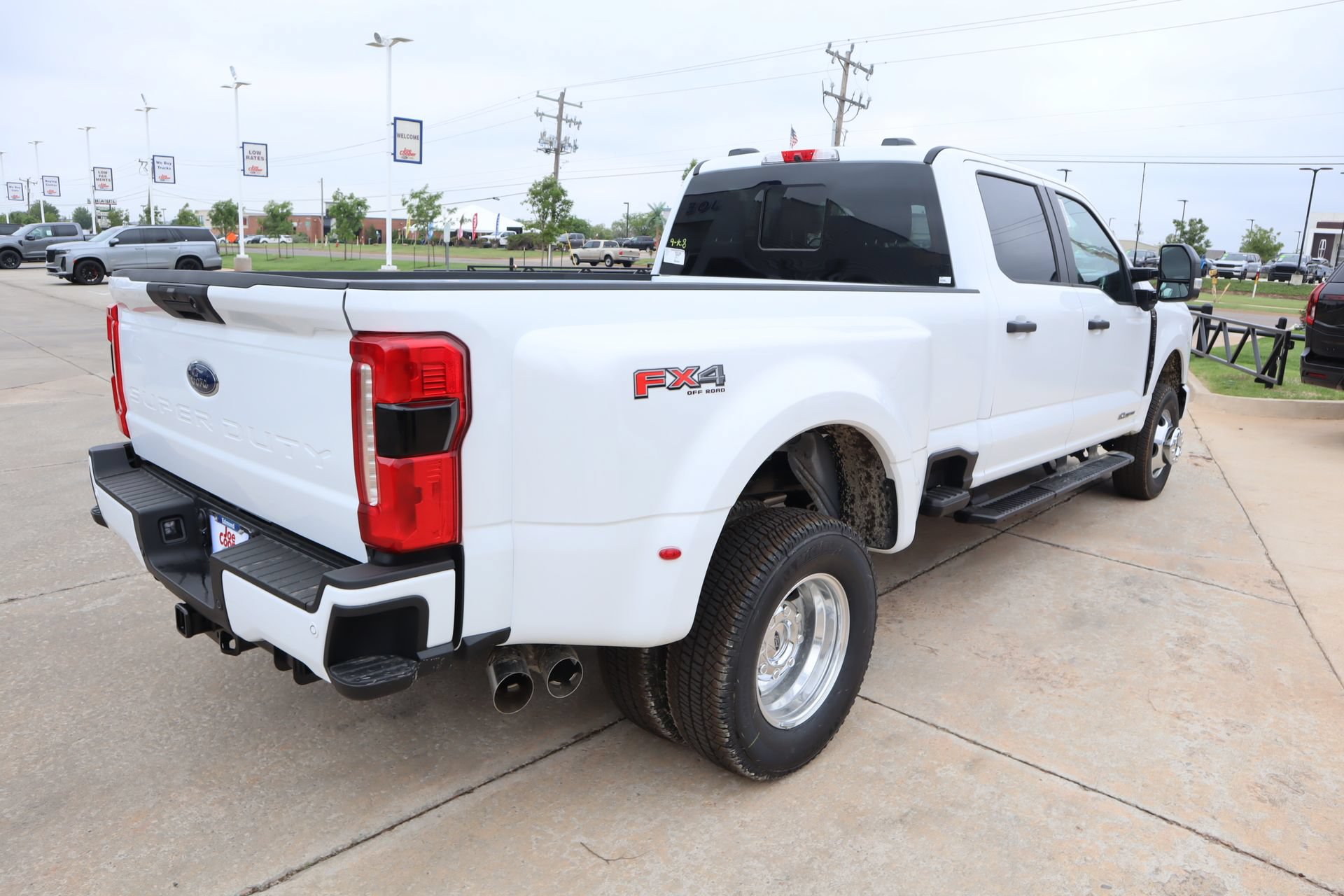 New 2026 Ford F350 XL w/ STX Appearance Package AWD/4WD image 19