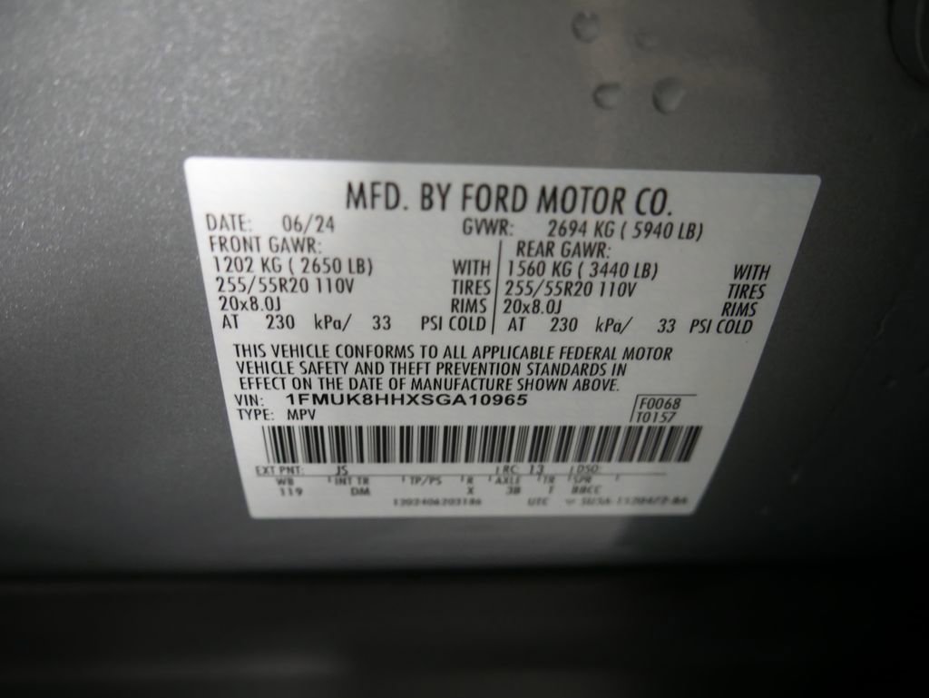 Used 2025 Ford Explorer Platinum w/ LUX Leather Package image 18