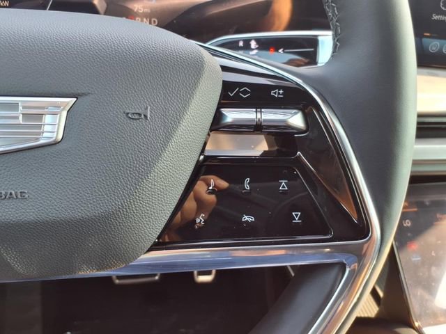 New 2026 Cadillac Vistiq Sport image 35