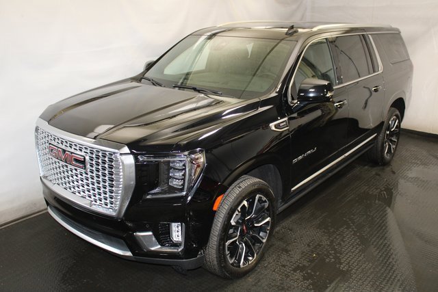 Used 2022 GMC Yukon XL Denali w/ Denali Premium Package