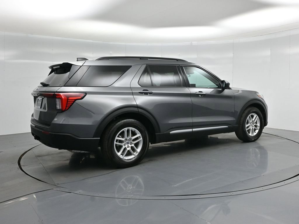 Certified 2025 Ford Explorer Active image 27