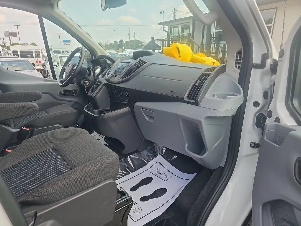 Used 2016 Ford Transit 350 XL RWD image 18