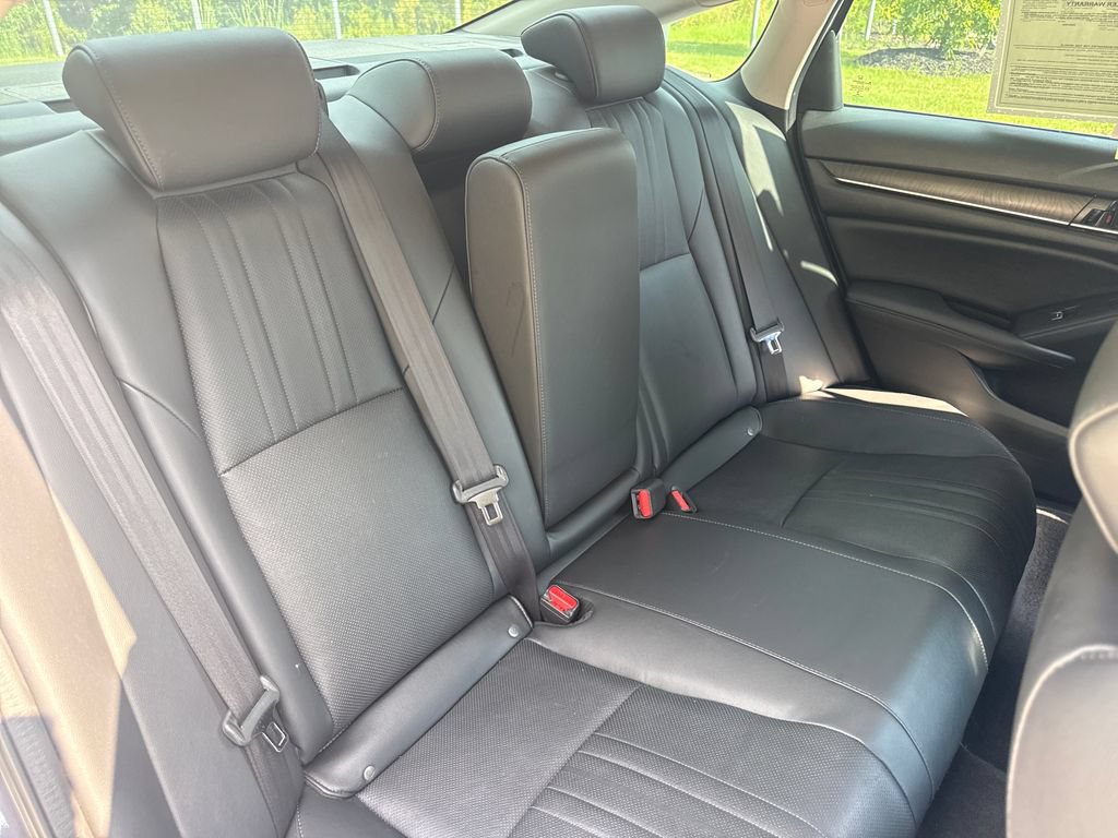 Used 2020 Honda Accord Touring image 33