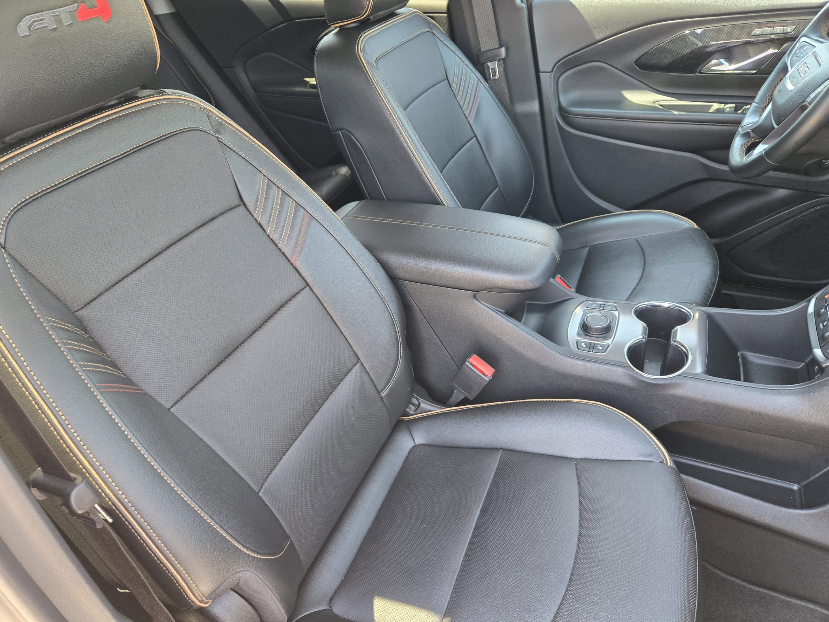 Used 2023 GMC Terrain AT4 AWD/4WD image 10