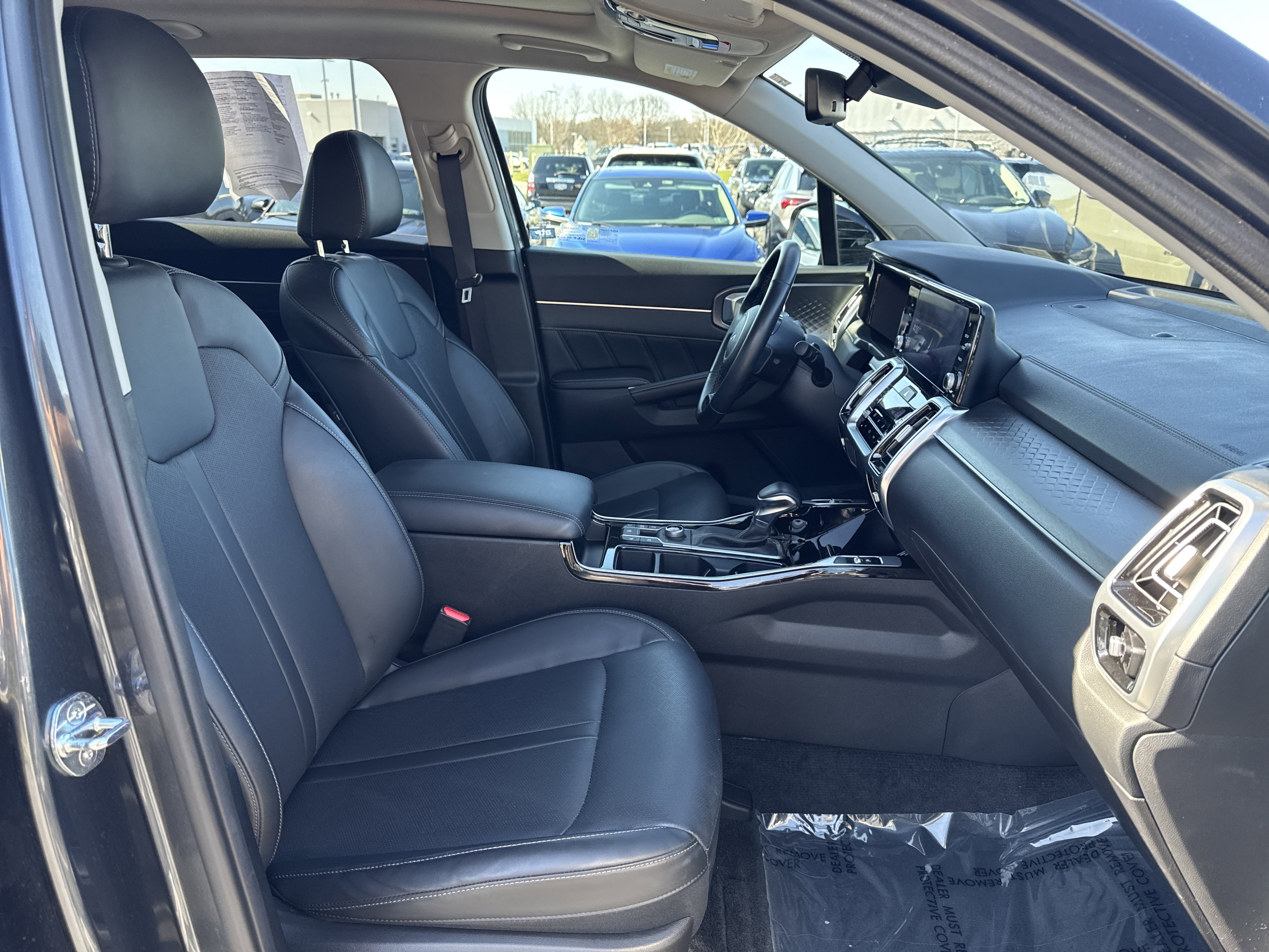 Used 2022 Kia Sorento SX image 16