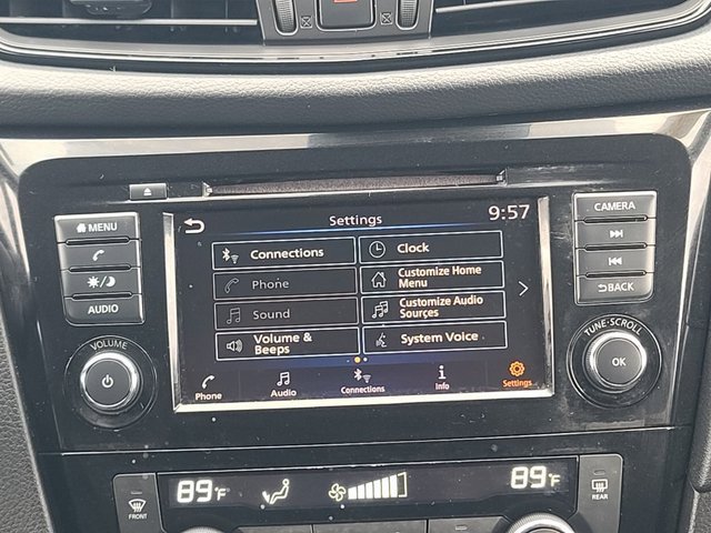 Used 2020 Nissan Rogue SV image 19