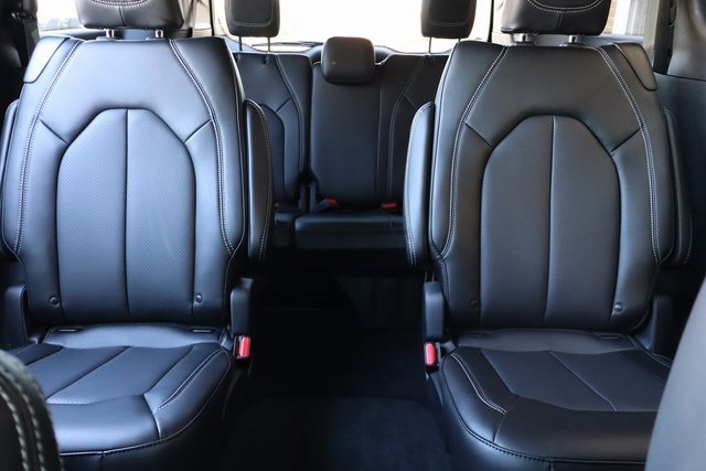New 2026 Chrysler Pacifica Select image 42